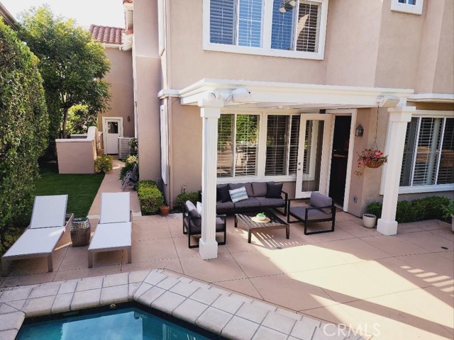 711f1c11 F89f 4052 910e D441aea9321f