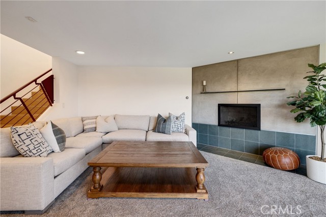 Detail Gallery Image 29 of 39 For 409 Calle Mayor, Redondo Beach,  CA 90277 - 3 Beds | 2/1 Baths