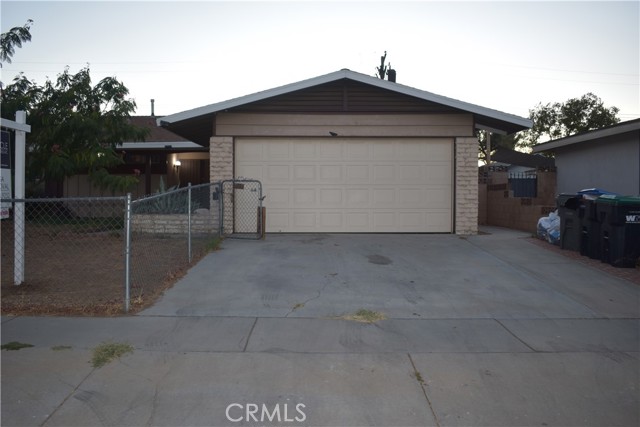 Detail Gallery Image 2 of 21 For 37929 Rudall Ave, Palmdale,  CA 93550 - 3 Beds | 2 Baths