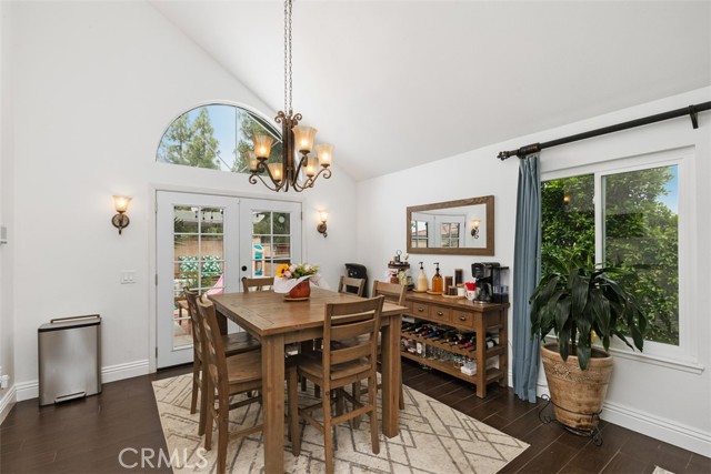 Detail Gallery Image 8 of 33 For 19458 Totem Ct, Riverside,  CA 92508 - 3 Beds | 2/1 Baths