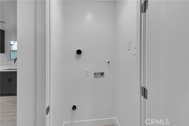 6513 San Miguel Street, Paramount CA: https://media.crmls.org/medias/7120d227-f7a7-4f2a-979f-8fc7ce09c69b.jpg