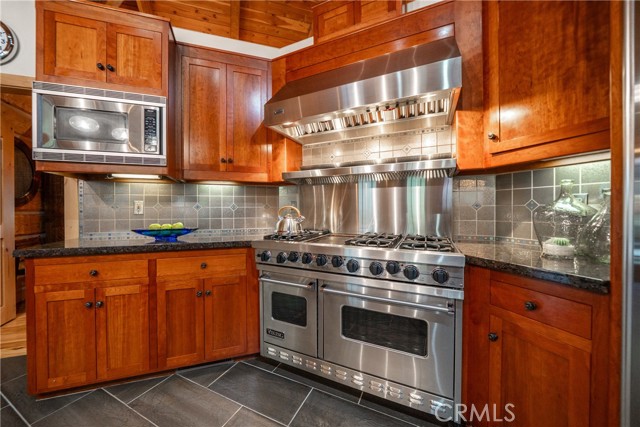 Detail Gallery Image 28 of 63 For 15900 El Camino Robles, Redding,  CA 96001 - 4 Beds | 3/1 Baths