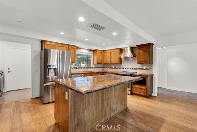 Detail Gallery Image 10 of 52 For 13381 Epping, Tustin,  CA 92780 - 5 Beds | 3 Baths