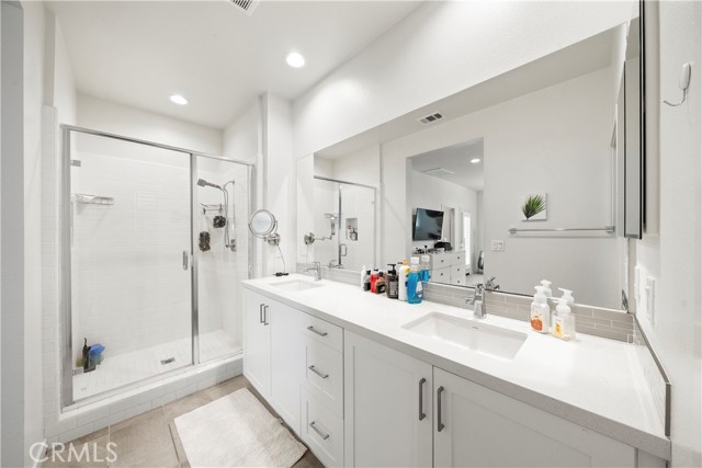 Detail Gallery Image 14 of 25 For 120 Novel, Irvine,  CA 92618 - 2 Beds | 2/1 Baths