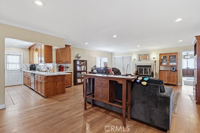 Detail Gallery Image 9 of 55 For 9433 Barkerville, Whittier,  CA 90605 - 3 Beds | 2 Baths