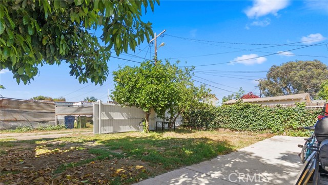 Detail Gallery Image 41 of 56 For 413 E 81st St, Los Angeles,  CA 90003 - 7 Beds | 6 Baths
