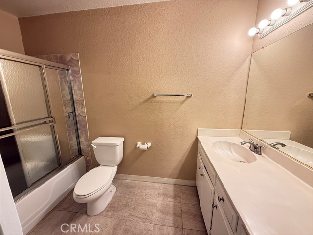420 E Blueridge Avenue, Orange CA: https://media.crmls.org/medias/7124ca4e-be80-4722-bea5-2e6800335eda.jpg
