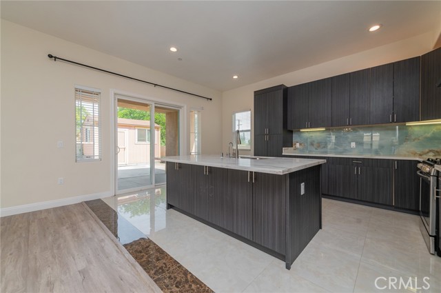 7679 Fillmore Place, Rancho Cucamonga CA: https://media.crmls.org/medias/71252833-9cc1-476c-8d0f-6e556a78d37c.jpg