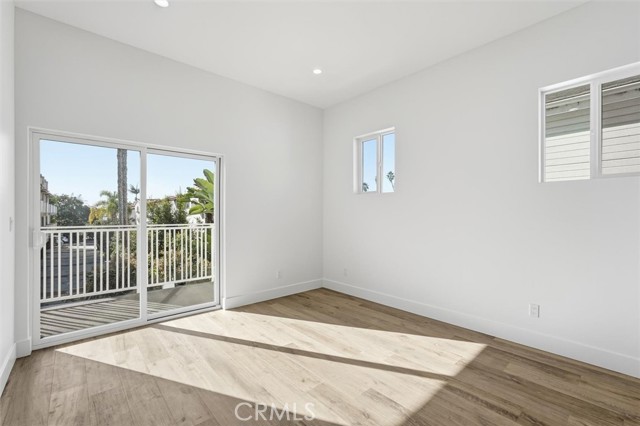 Detail Gallery Image 36 of 45 For 617 N Irena Ave #C,  Redondo Beach,  CA 90277 - 5 Beds | 3/1 Baths