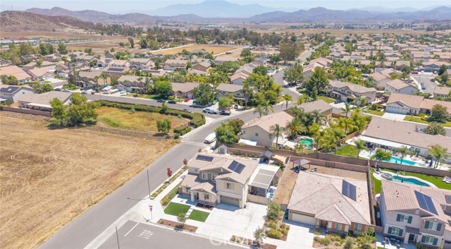 32762 Forgecroft Street, Menifee CA: https://media.crmls.org/medias/71282432-8a97-4409-a07d-53dcd0bc677c.jpg