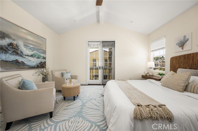 21270 Elda Cir, Huntington Beach CA: https://media.crmls.org/medias/712926d8-f3c8-400b-9028-0852af3fac51.jpg