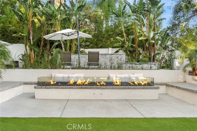 5265 Del Moreno Drive, Woodland Hills CA: https://media.crmls.org/medias/71299b3f-ed77-4522-b405-3f3564bc7294.jpg