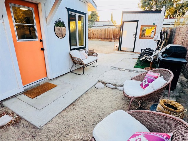 Detail Gallery Image 13 of 16 For 6972 Tamarisk Ave, Yucca Valley,  CA 92284 - 2 Beds | 1 Baths