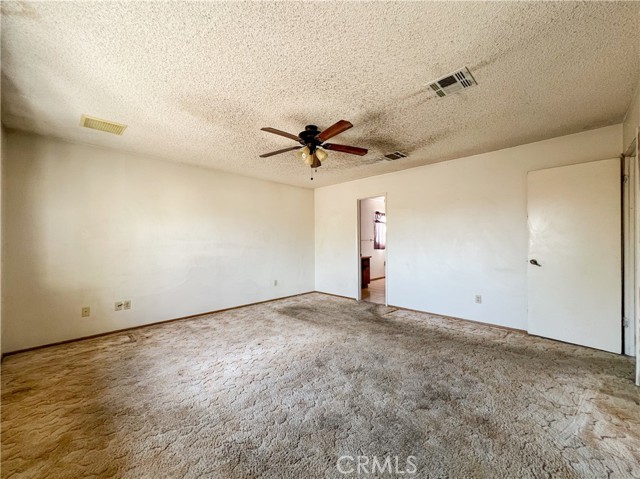 Detail Gallery Image 13 of 34 For 4686 Stirrup Ln, Twentynine Palms,  CA 92277 - 4 Beds | 2 Baths