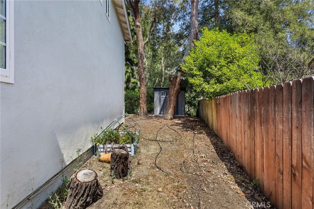 https://media.crmls.org/medias/712a2e26-009d-46c4-90e9-30397f56cbd4.jpg?preset=X-Large