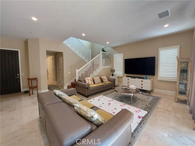 Detail Gallery Image 7 of 9 For 134 Donati, Irvine,  CA 92602 - 4 Beds | 3/1 Baths
