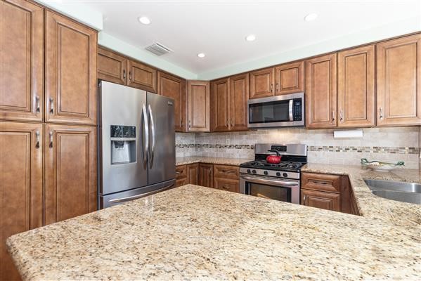 Detail Gallery Image 11 of 29 For 22226 Frontier Pl, Chatsworth,  CA 91311 - 3 Beds | 2 Baths