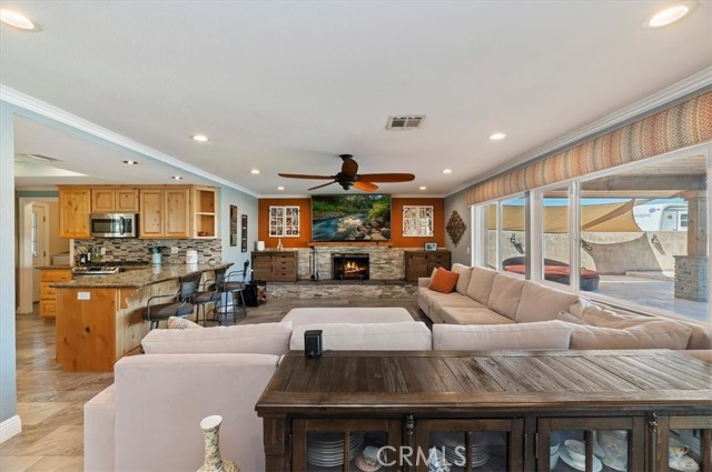 Detail Gallery Image 7 of 51 For 257 8th St, Norco,  CA 92860 - 3 Beds | 3 Baths