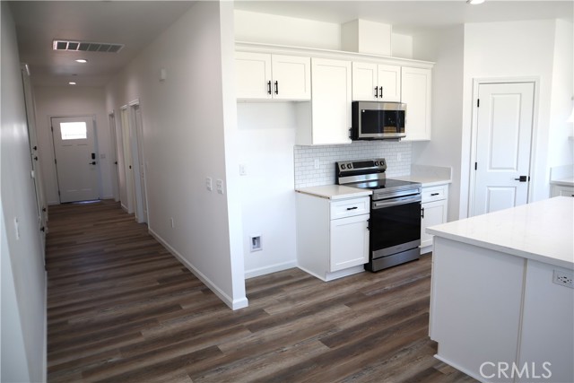 8600 Ironwood Avenue, California City CA: https://media.crmls.org/medias/712c8db8-b2ac-44ff-bbad-fc0140b1d044.jpg