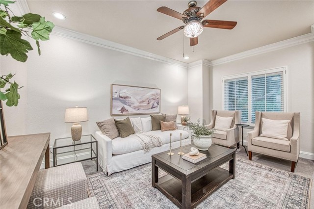 Detail Gallery Image 15 of 50 For 529 E Chesapeake Cir, Fresno,  CA 93730 - 4 Beds | 3/1 Baths