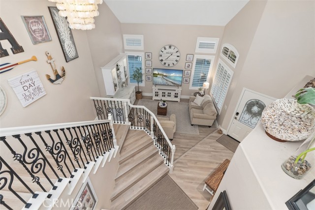 12 La Perla, Lake Forest CA: https://media.crmls.org/medias/712e11e6-1c53-407b-be80-d61a90192f8b.jpg