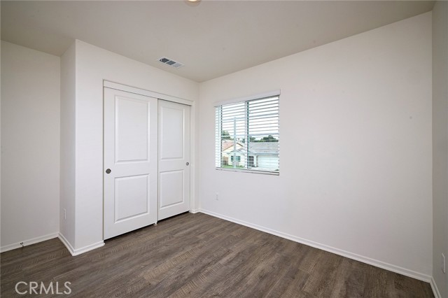 Detail Gallery Image 14 of 17 For 1226 Universal Way, Hemet,  CA 92543 - 3 Beds | 2/1 Baths