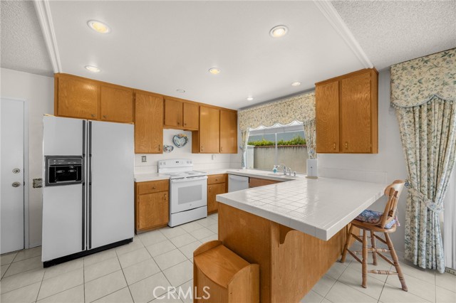 Detail Gallery Image 11 of 33 For 1516 Mesa Verde, Fullerton,  CA 92833 - 4 Beds | 2 Baths