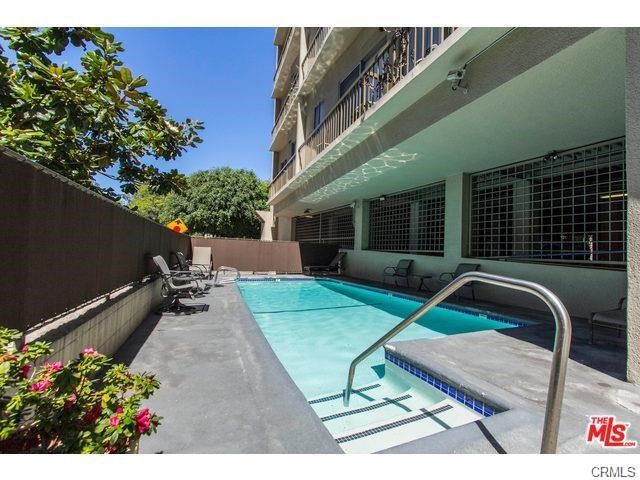Detail Gallery Image 10 of 12 For 10747 Wilshire #904,  Los Angeles,  CA 90024 - 2 Beds | 2 Baths