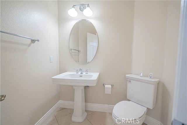 25910 Tennyson Lane, Stevenson Ranch CA: https://media.crmls.org/medias/71306550-f775-405d-8432-d2f800a359b0.jpg