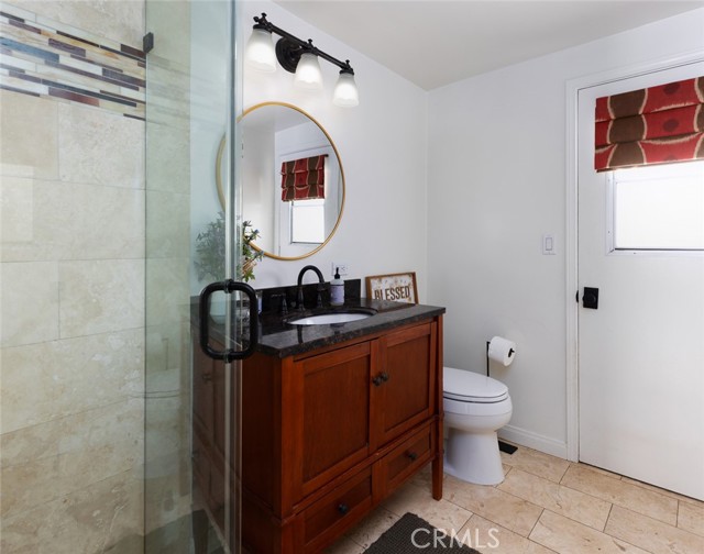 Image 15 of 39 For 17582 Meredith Dr.