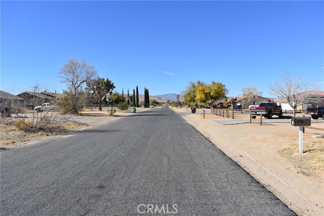 Detail Gallery Image 2 of 6 For 57991 Pimlico Ave, Yucca Valley,  CA 92284 - – Beds | – Baths