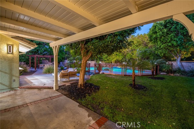 20516 Germain Street, Chatsworth CA: https://media.crmls.org/medias/71319c8d-44ce-4892-8237-0b7224e2b473.jpg