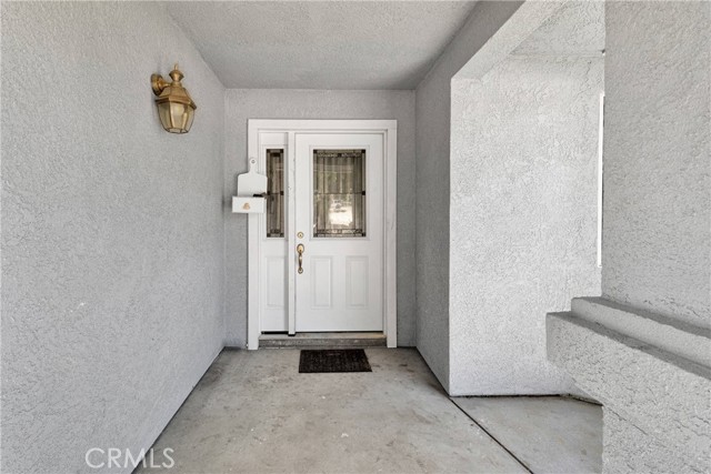 10325 Sheep Creek Road, Phelan CA: https://media.crmls.org/medias/7131e54d-f5c9-435a-96d2-8cbbce66c8e4.jpg