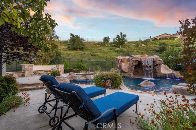 17138 Hickory Ridge Court, Canyon Country CA: https://media.crmls.org/medias/71330e0f-fb85-448b-a43b-2d6da25e4192.jpg