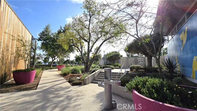 610 Cultivate, Irvine CA: https://media.crmls.org/medias/71332e24-68f3-493a-95b1-cd6894a8cf01.jpg