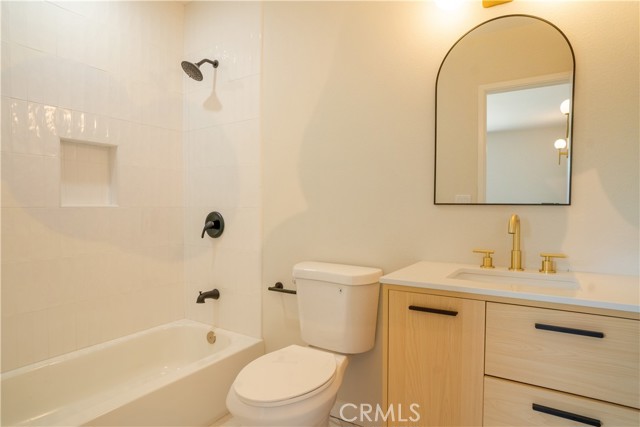 Detail Gallery Image 15 of 37 For 6677 Unit 13 Linda Vista Road #13,  –,  CA 92111 - 2 Beds | 2 Baths