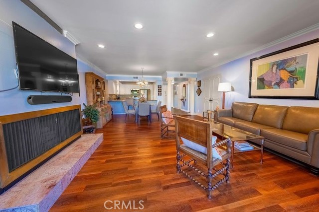 Detail Gallery Image 2 of 21 For 4200 Laurel Canyon Bld #205,  Studio City,  CA 91604 - 2 Beds | 2 Baths