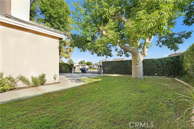 9103 Rancho Real Road, Temple City CA: https://media.crmls.org/medias/7134cf65-3d9b-49f0-9825-37f5d0f46d7e.jpg