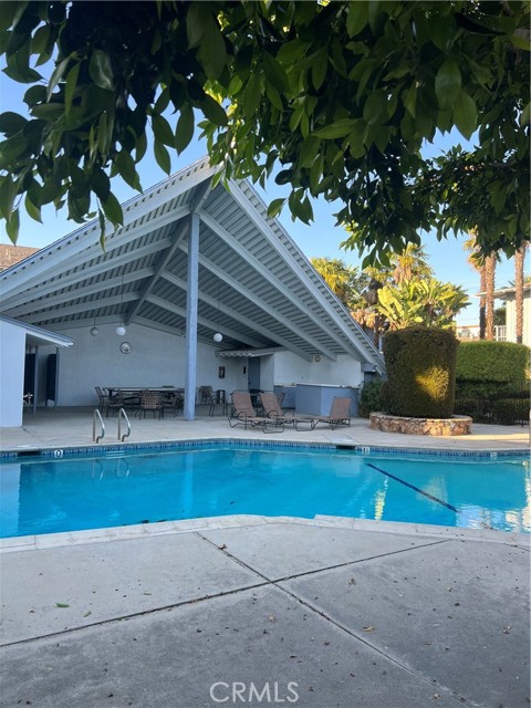 305 N Acacia Avenue, Fullerton CA: https://media.crmls.org/medias/7134e52b-91b7-4079-9c55-ba06246b5715.jpg