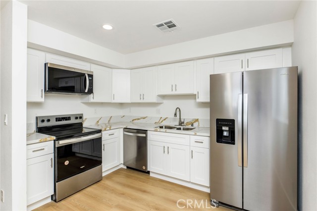Detail Gallery Image 10 of 21 For 9613 S Hobart Bld, Los Angeles,  CA 90047 - – Beds | – Baths