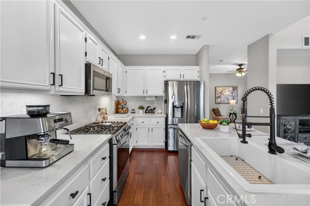 Detail Gallery Image 21 of 48 For 3065 N Torrey Pine, Orange,  CA 92865 - 3 Beds | 2/1 Baths