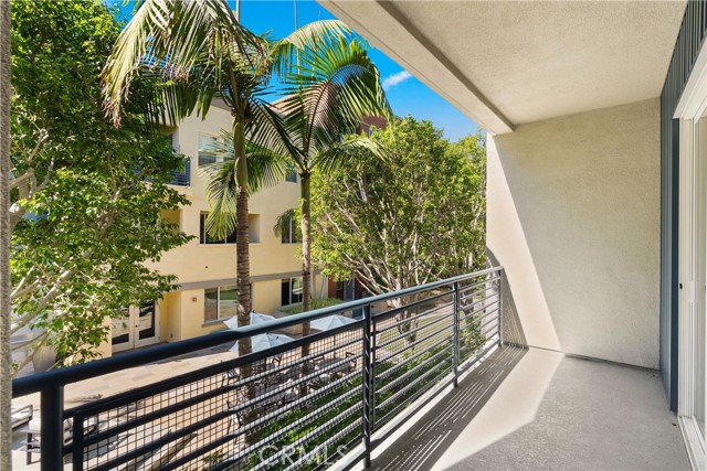 Detail Gallery Image 24 of 39 For 300 E 4th St #205,  Long Beach,  CA 90802 - 2 Beds | 2 Baths