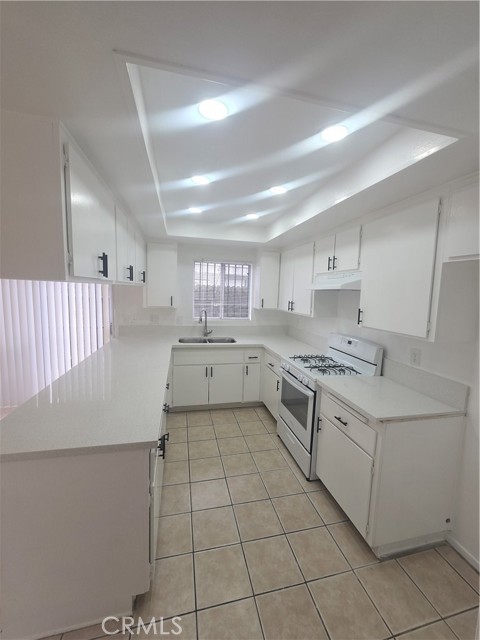 16741 Blanton Lane, Huntington Beach CA: https://media.crmls.org/medias/7138cd94-9263-4e35-95b7-d549f0776a52.jpg