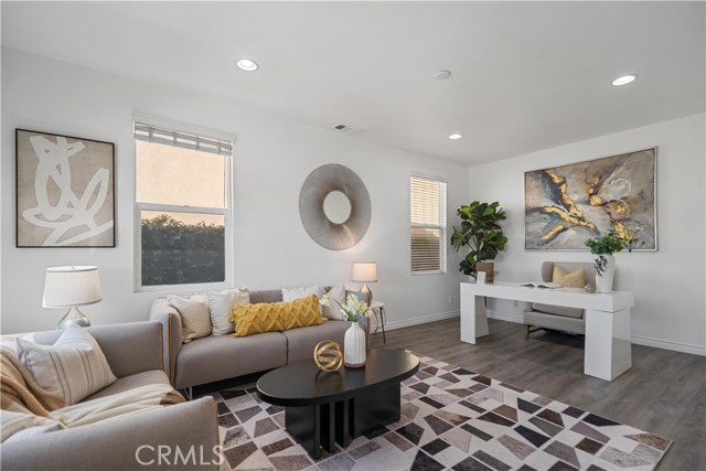 1512 E Nocta Privado, Ontario CA: https://media.crmls.org/medias/713956d1-b308-49c7-b3b2-420c947177c2.jpg