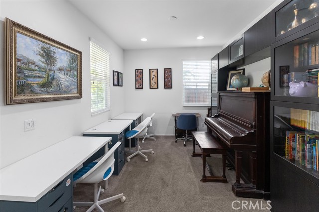 Detail Gallery Image 6 of 40 For 8219 Perla Dr, Riverside,  CA 92504 - 4 Beds | 3 Baths