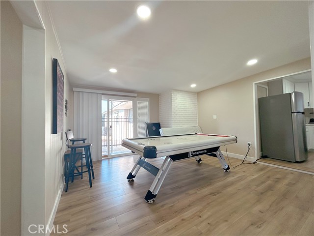 1125 E E st, Ontario CA: https://media.crmls.org/medias/71399fe1-25b0-4f30-b27b-b7a60b38c0b5.jpg
