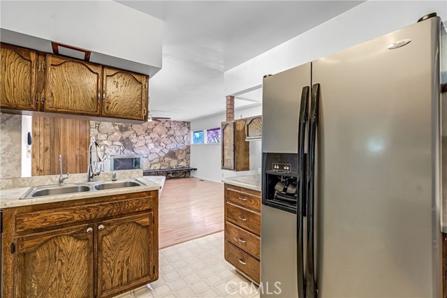 Detail Gallery Image 14 of 39 For 5694 N Winchester, Fresno,  CA 93704 - 3 Beds | 3 Baths