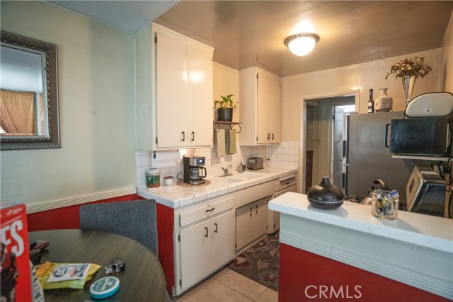 290 W 19th Street, Long Beach CA: https://media.crmls.org/medias/7139fedb-fc73-4736-9c7f-e3a7c4c84f60.jpg