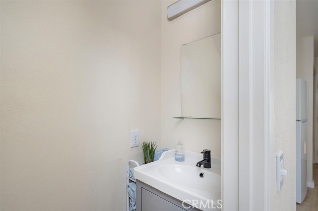 Detail Gallery Image 29 of 47 For 28888 Conejo View Dr, Agoura Hills,  CA 91301 - 2 Beds | 2 Baths