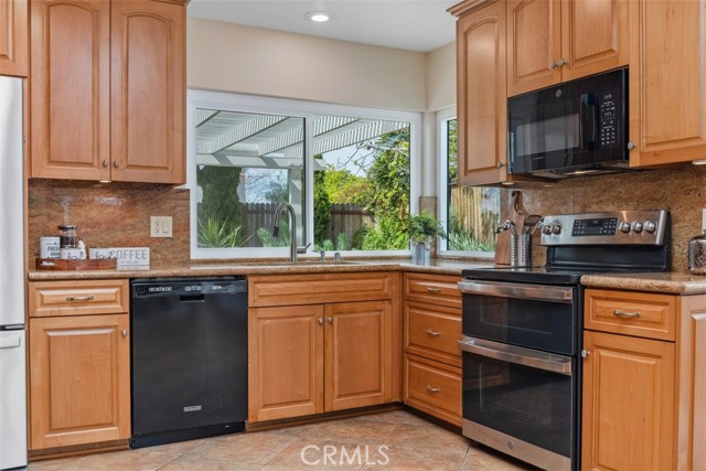 Detail Gallery Image 15 of 44 For 24181 Novia Circle, Mission Viejo,  CA 92691 - 4 Beds | 2 Baths